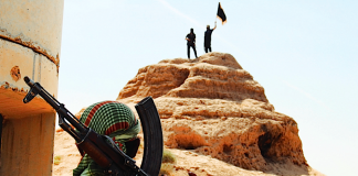 Estado Islâmico assassina 25 pessoas que tentavam fugir