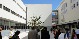 Diretores sugerem aulas nas férias para alunos do 11.º e 12.º anos