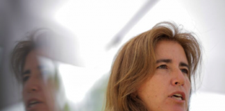 Governo aprova subida do salário mínimo para 705 euros